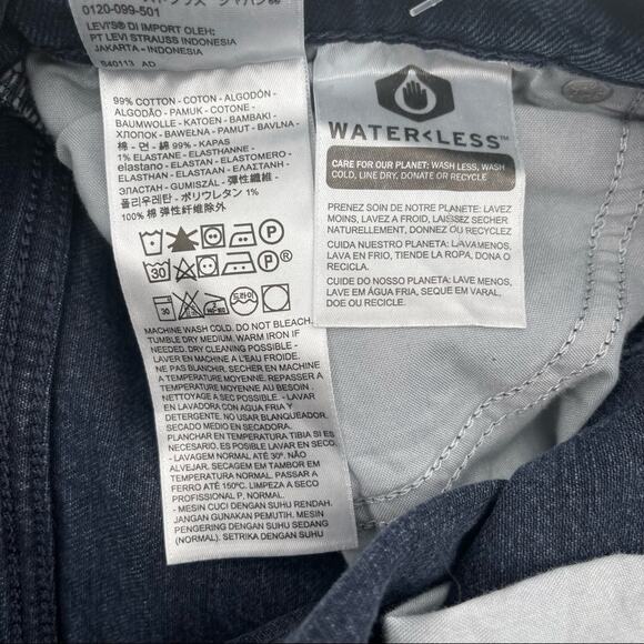 LEVI’S Wedgie Denim Jeans High Rise Tapered Leg Raw Hem Crop 99% Cotton NWT SZ29 - Picture 15 of 16